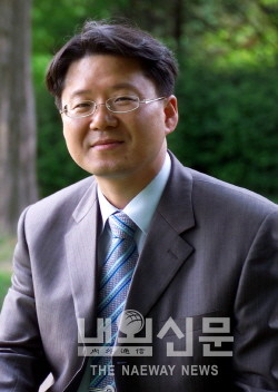 김  필  수 (대림대 교수)